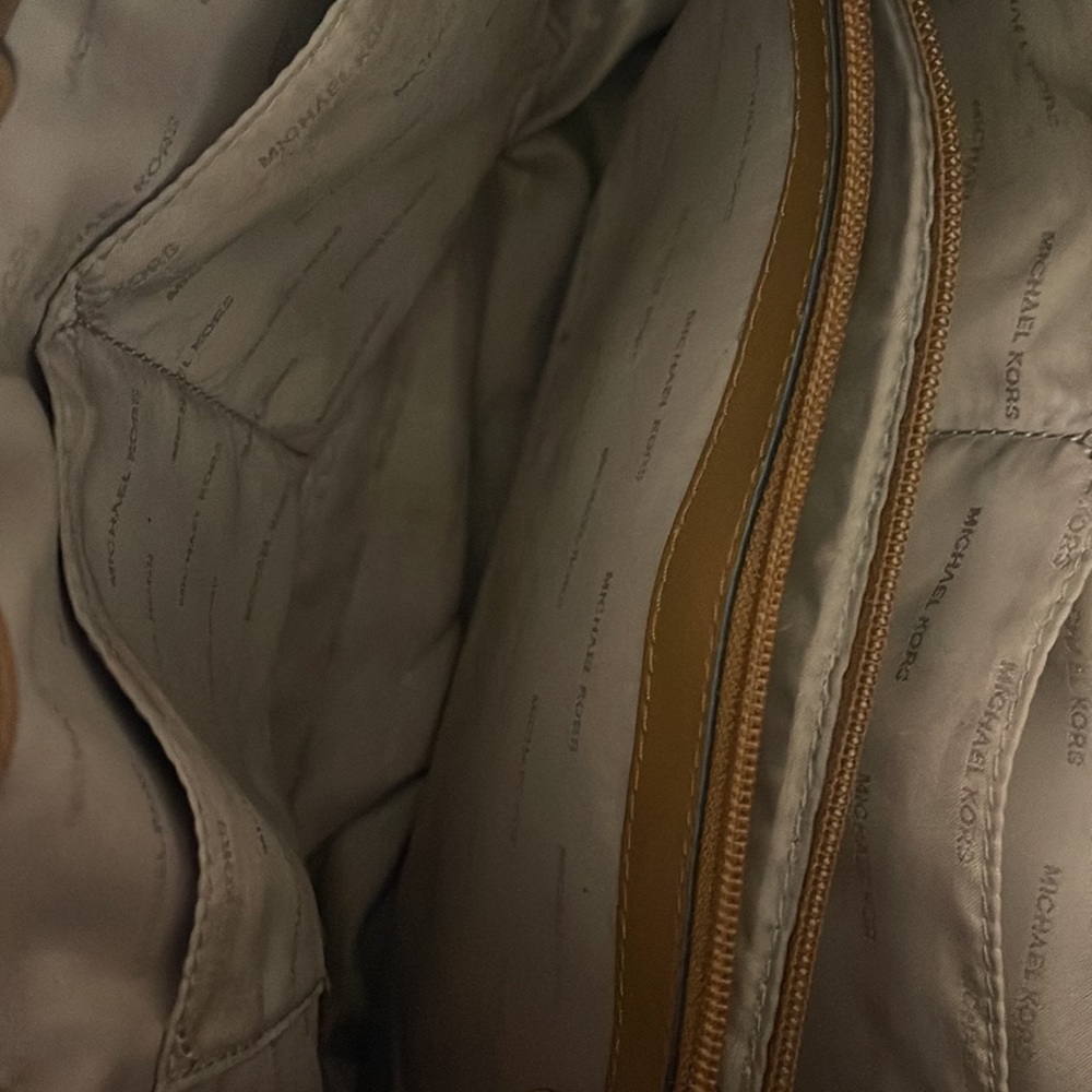 FREE SHIPPING!! Michael Kors large jet set chain strap bag - Picture 4 of 6